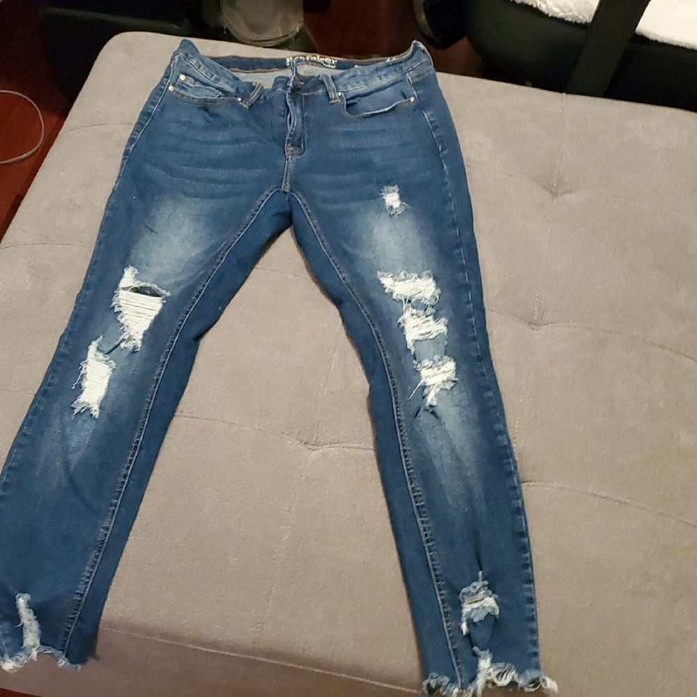 Blue Boyfriend Jeans with Distressing and Fraying